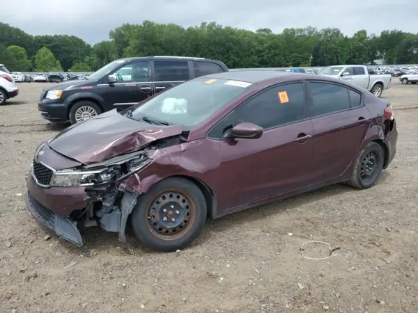 3KPFK4A7XHE017754 2017 KIA FORTE - Image 1