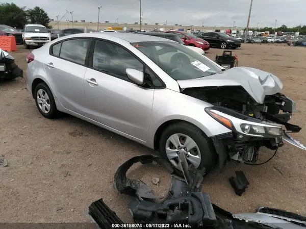 3KPFK4A7XHE019388 2017 KIA FORTE - Image 1