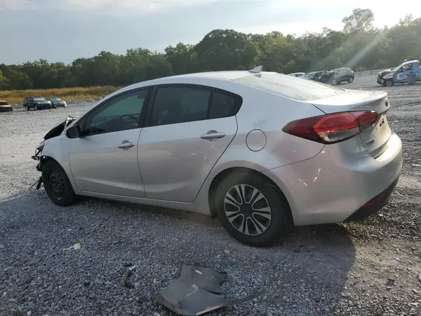 3KPFK4A7XHE025191 2017 KIA FORTE - Image 2