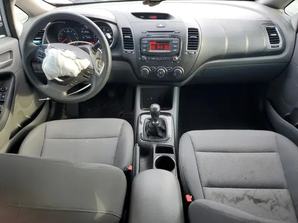 3KPFK4A7XHE025191 2017 KIA FORTE - Image 8