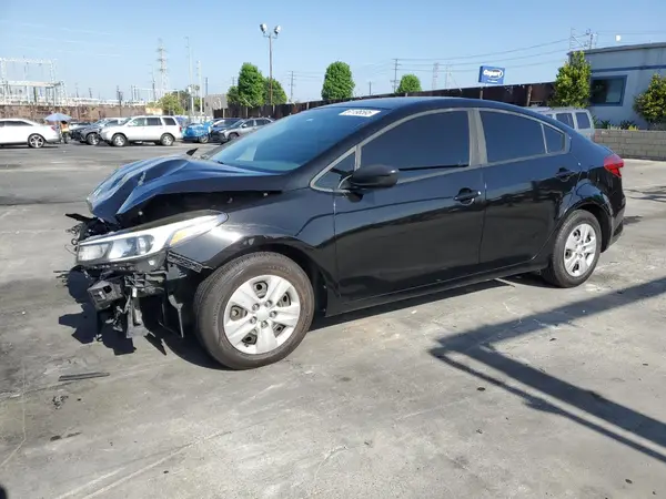 3KPFK4A7XHE029256 2017 KIA FORTE - Image 1