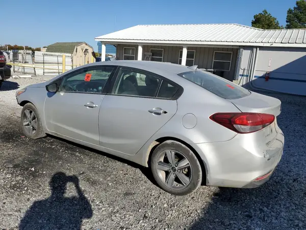 3KPFK4A7XHE029371 2017 KIA FORTE - Image 2