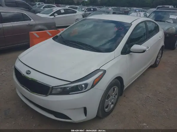 3KPFK4A7XHE029757 2017 KIA FORTE - Image 2