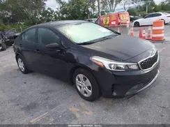 3KPFK4A7XHE030360 2017 KIA FORTE