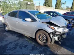 3KPFK4A7XHE031492 2017 KIA FORTE