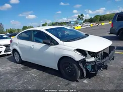 3KPFK4A7XHE033047 2017 KIA FORTE
