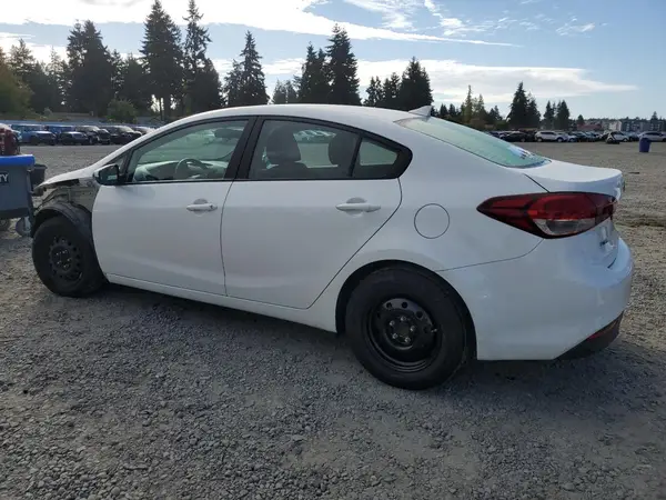 3KPFK4A7XHE034912 2017 KIA FORTE - Image 2