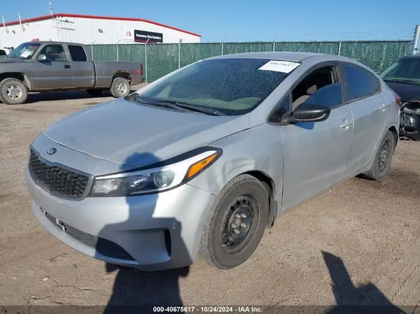 3KPFK4A7XHE044341 2017 KIA FORTE - Image 2