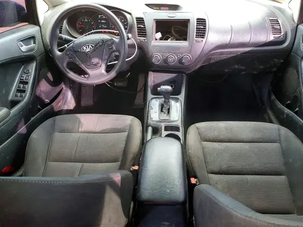 3KPFK4A7XHE044839 2017 KIA FORTE - Image 8
