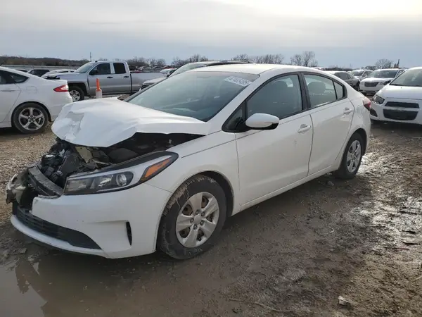 3KPFK4A7XHE045683 2017 KIA FORTE - Image 1
