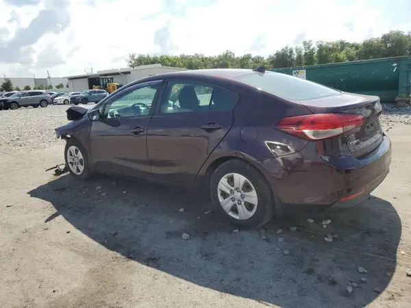 3KPFK4A7XHE050477 2017 KIA FORTE - Image 2