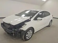 3KPFK4A7XHE055260 2017 KIA FORTE
