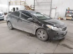 3KPFK4A7XHE055419 2017 KIA FORTE
