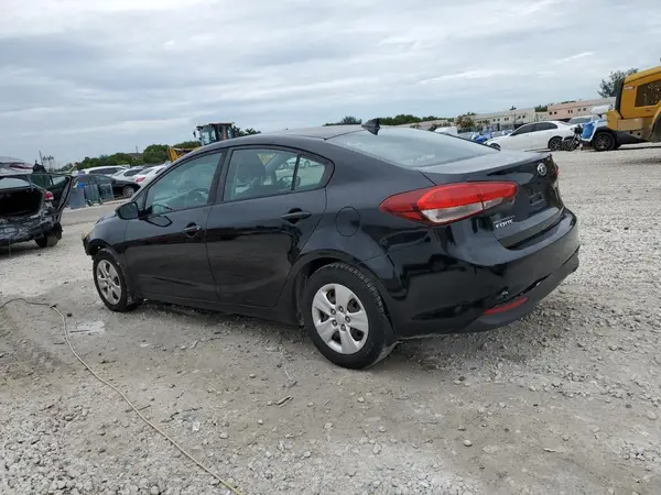 3KPFK4A7XHE055856 2017 KIA FORTE - Image 2