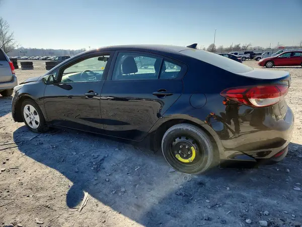 3KPFK4A7XHE056909 2017 KIA FORTE - Image 2