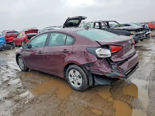 3KPFK4A7XHE059728 2017 KIA FORTE - Image 2