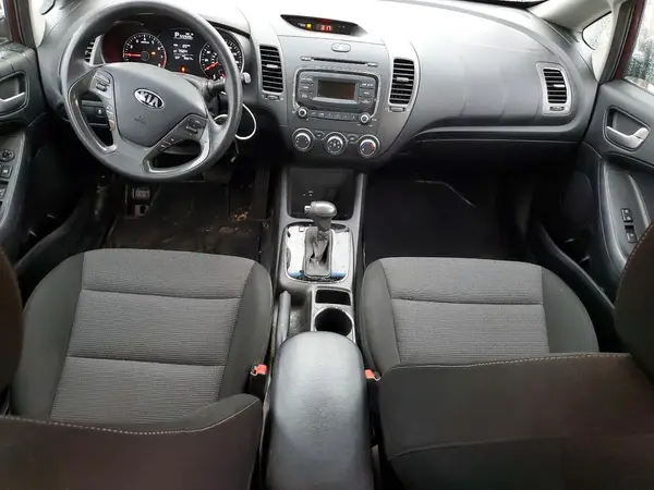 3KPFK4A7XHE059728 2017 KIA FORTE - Image 8