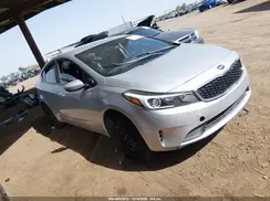 3KPFK4A7XHE062077 2017 KIA FORTE