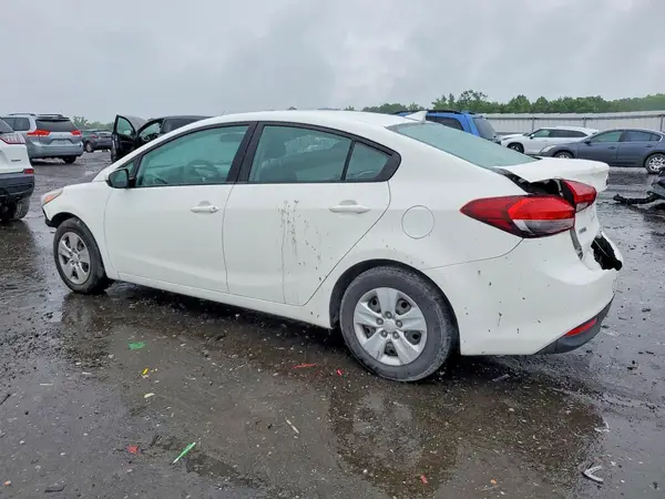 3KPFK4A7XHE075976 2017 KIA FORTE - Image 2