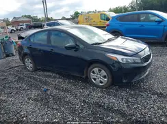 3KPFK4A7XHE077811 2017 KIA FORTE