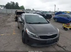 3KPFK4A7XHE077825 2017 KIA FORTE