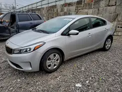 3KPFK4A7XHE082961 2017 KIA FORTE