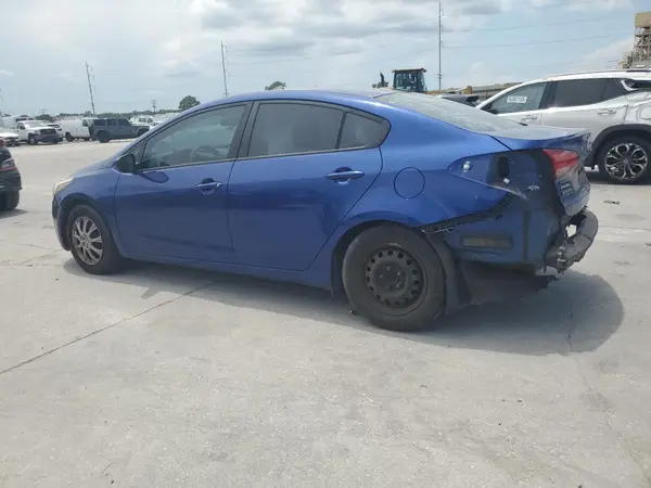 3KPFK4A7XHE084855 2017 KIA FORTE - Image 2