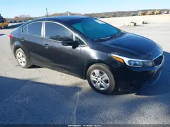 3KPFK4A7XHE087092 2017 KIA FORTE