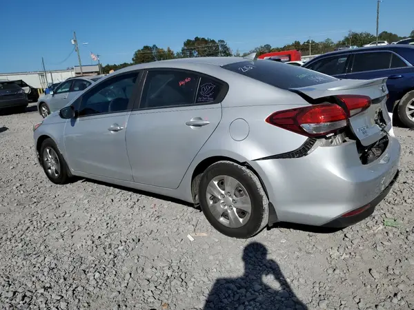3KPFK4A7XHE088713 2017 KIA FORTE - Image 2