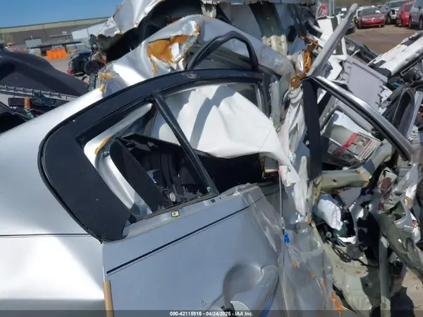 3KPFK4A7XHE095967 2017 KIA FORTE - Image 8