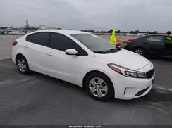 3KPFK4A7XHE097279 2017 KIA FORTE