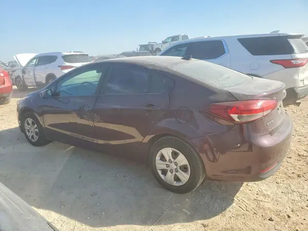 3KPFK4A7XHE103405 2017 KIA FORTE - Image 2
