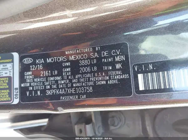 3KPFK4A7XHE103758 2017 KIA FORTE - Image 8