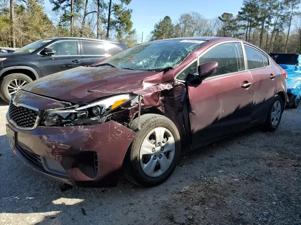 3KPFK4A7XHE106255 2017 KIA FORTE - Image 1