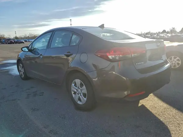 3KPFK4A7XHE108801 2017 KIA FORTE - Image 2