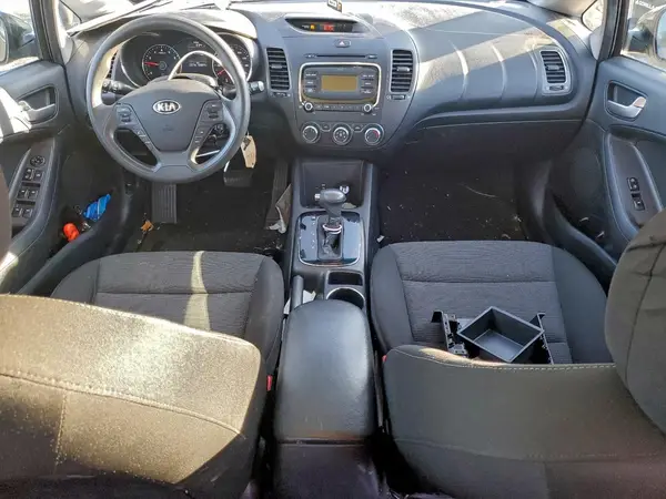 3KPFK4A7XHE108801 2017 KIA FORTE - Image 8