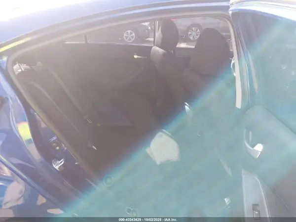 3KPFK4A7XHE114159 2017 KIA FORTE - Image 8