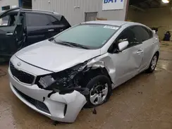 3KPFK4A7XHE114369 2017 KIA FORTE