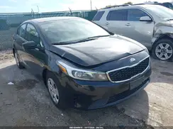 3KPFK4A7XHE123105 2017 KIA FORTE