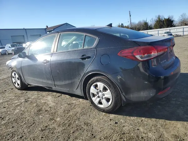 3KPFK4A7XHE124819 2017 KIA FORTE - Image 2