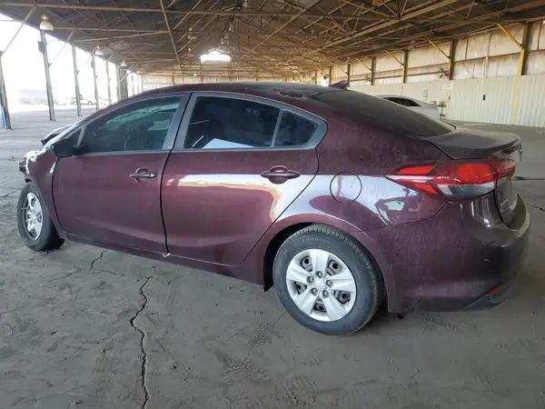 3KPFK4A7XHE125193 2017 KIA FORTE - Image 2