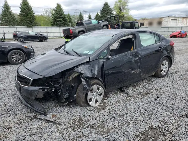 3KPFK4A7XHE125761 2017 KIA FORTE - Image 1