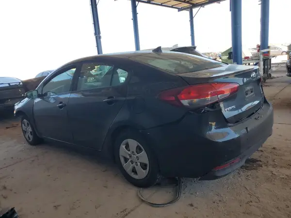 3KPFK4A7XHE127834 2017 KIA FORTE - Image 2
