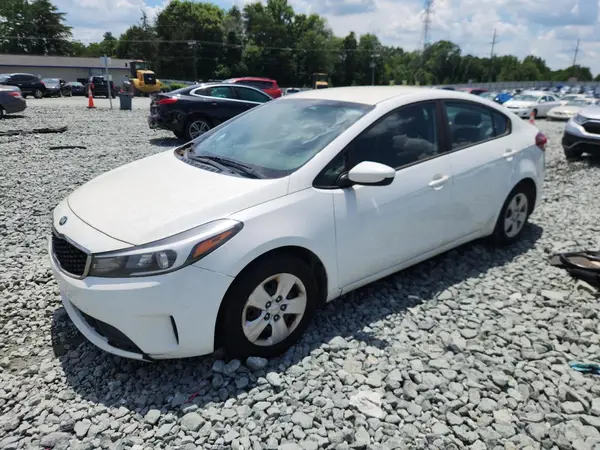 3KPFK4A7XHE134928 2017 KIA FORTE - Image 1