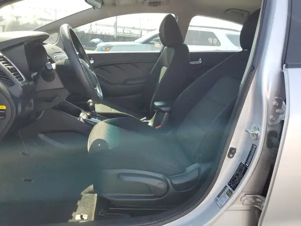 2017 KIA FORTE COPART lot 55512135 auction photo 7