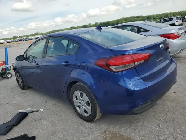 3KPFK4A7XHE143726 2017 KIA FORTE - Image 2