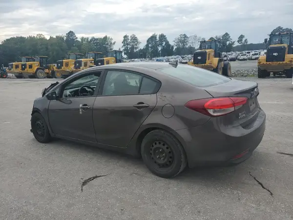 3KPFK4A7XHE146156 2017 KIA FORTE - Image 2