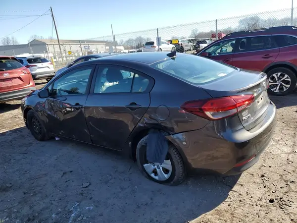 3KPFK4A7XHE148568 2017 KIA FORTE - Image 2