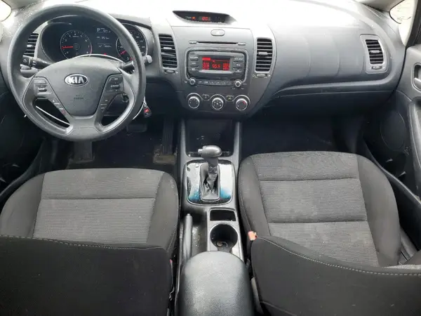 3KPFK4A7XHE151874 2017 KIA FORTE - Image 8