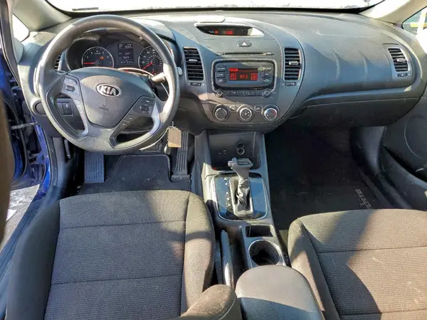 3KPFK4A7XHE157478 2017 KIA FORTE - Image 8